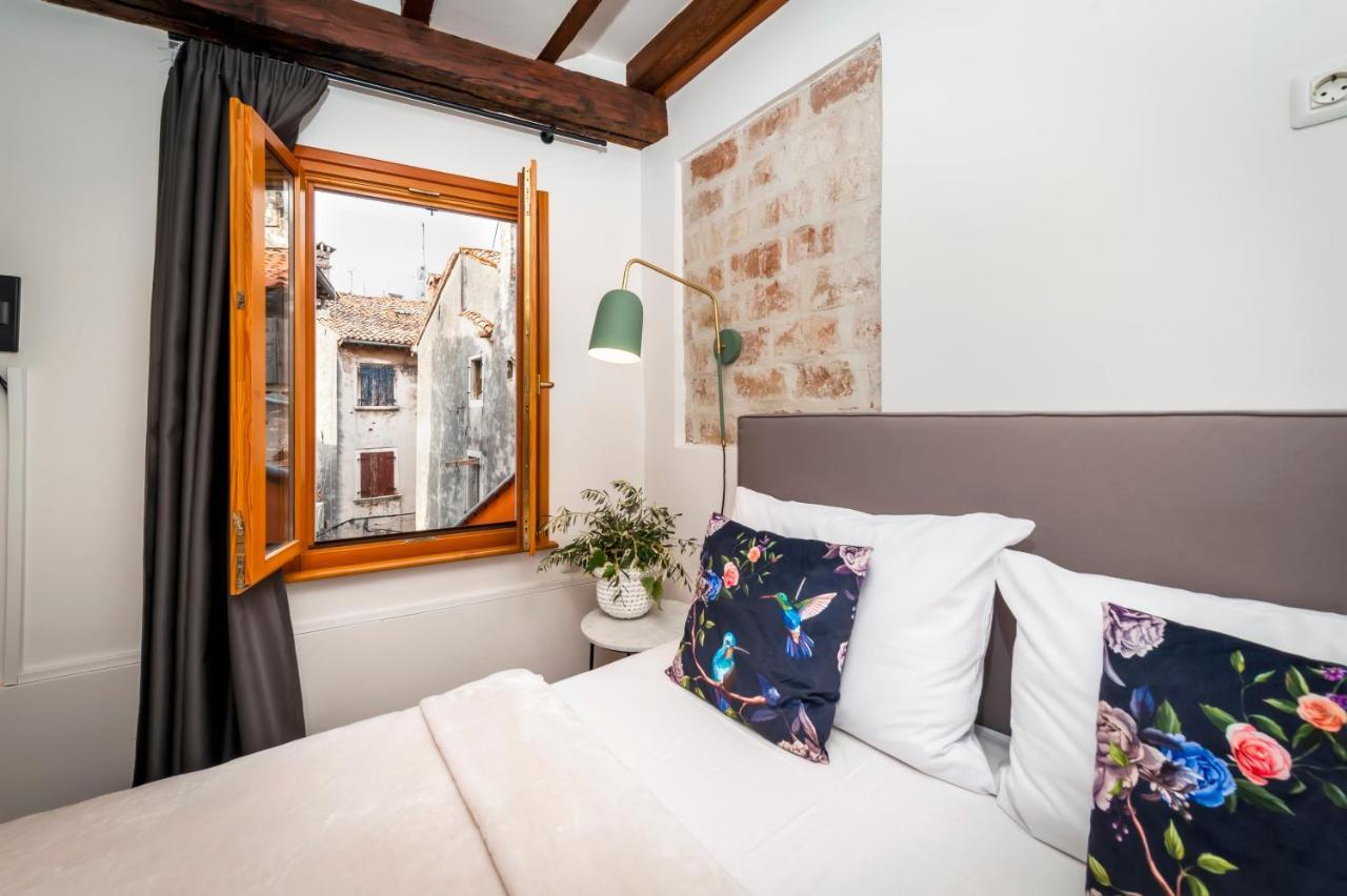 Noemi'S Rooms 罗维尼 外观 照片