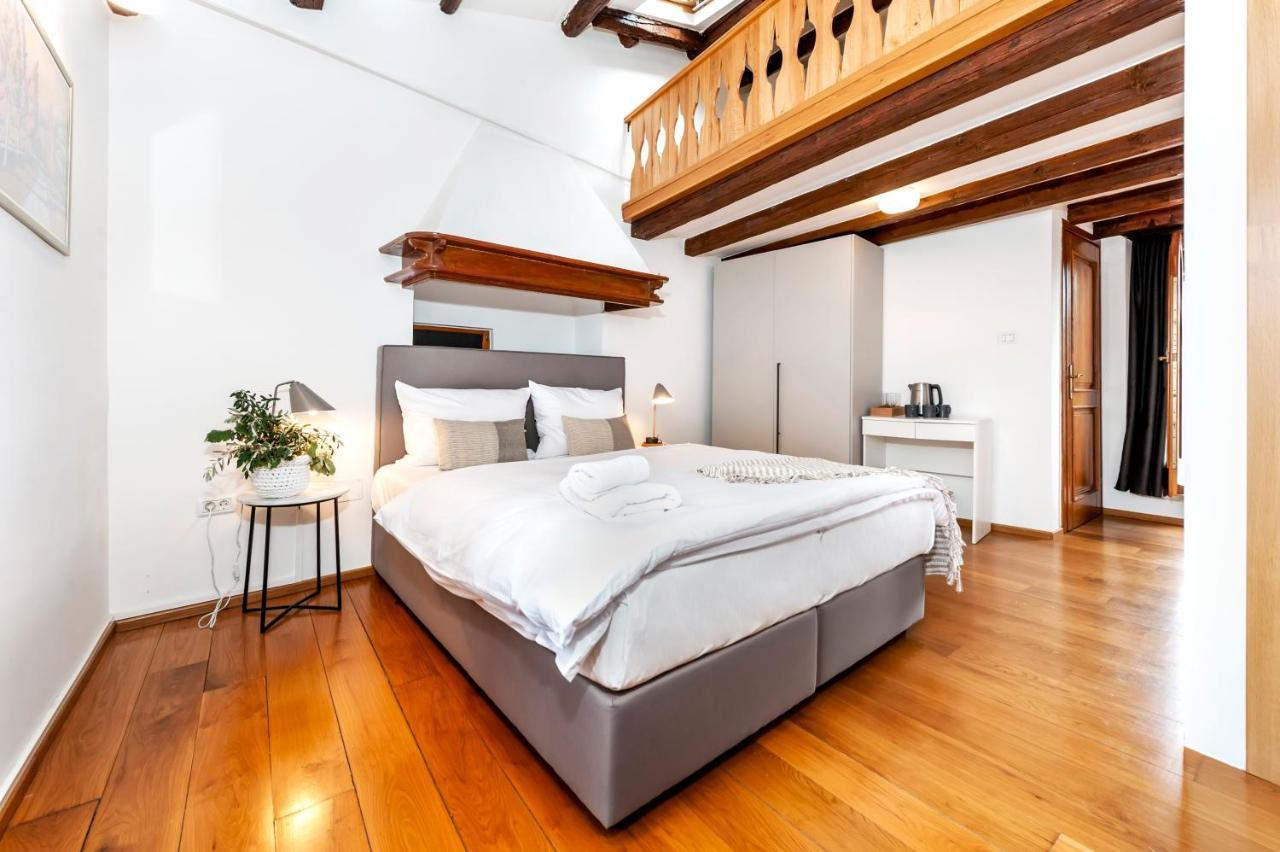 Noemi'S Rooms 罗维尼 外观 照片