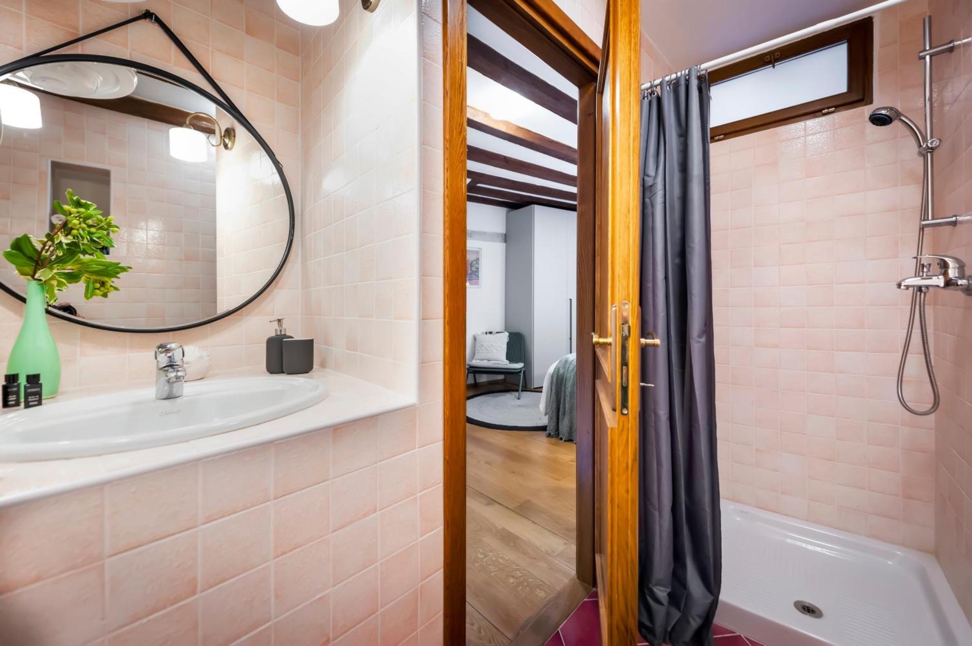 Noemi'S Rooms 罗维尼 客房 照片